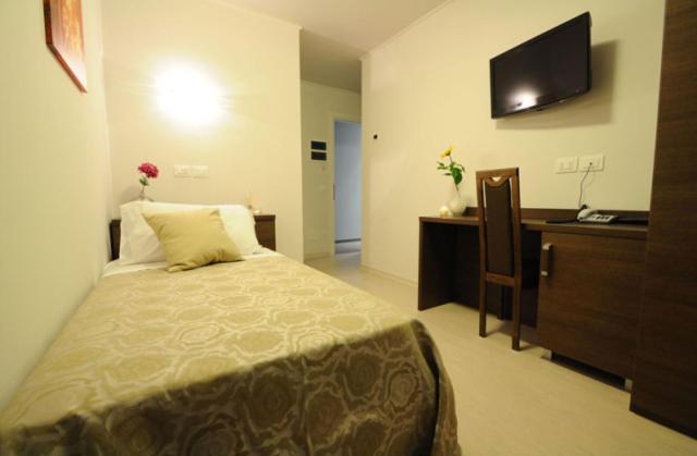 Albergo Leon Bianco Gonàrs Zewnętrze zdjęcie